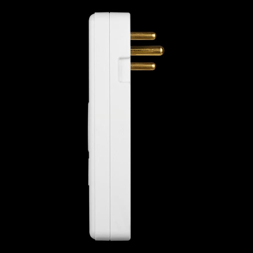 Ellies  3 Way Medium Surge adaptor Schuko,with type C + USB