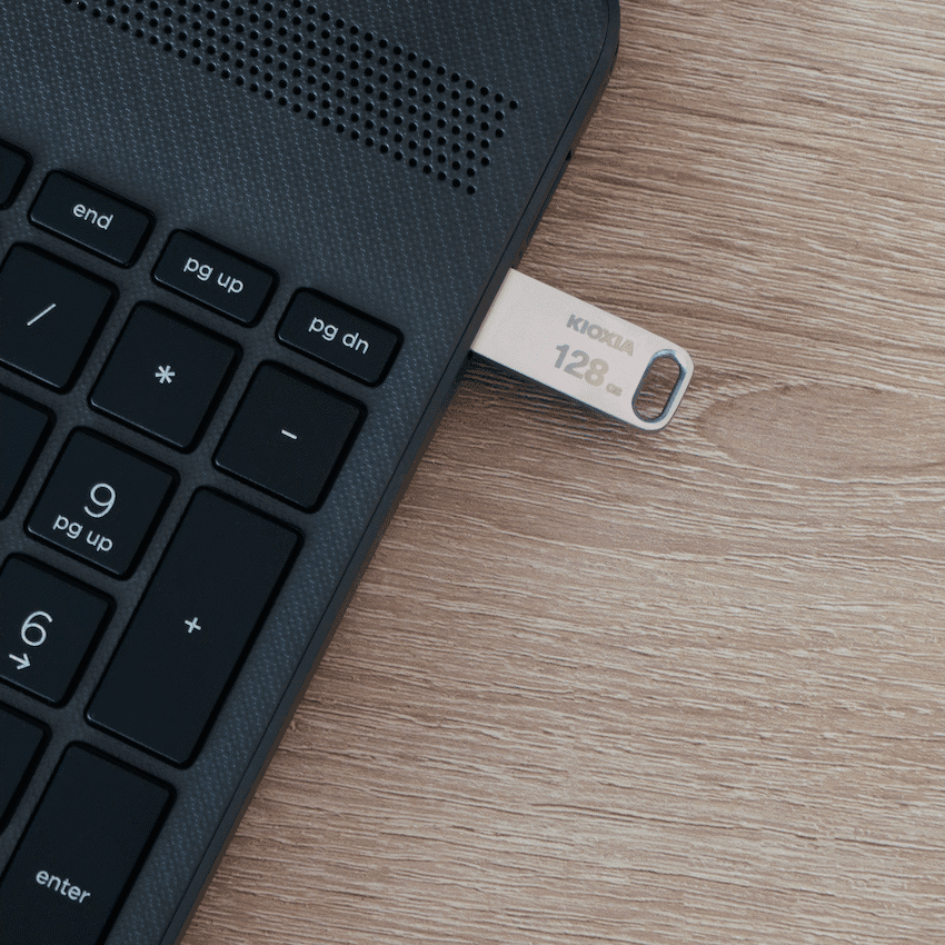 Kioxia U366 USB 3.2 128gb Metal Flash Drive