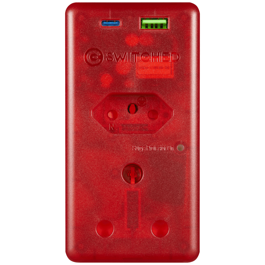 Switched High Surge Multi Adaptor with USB + Type-C PD20W