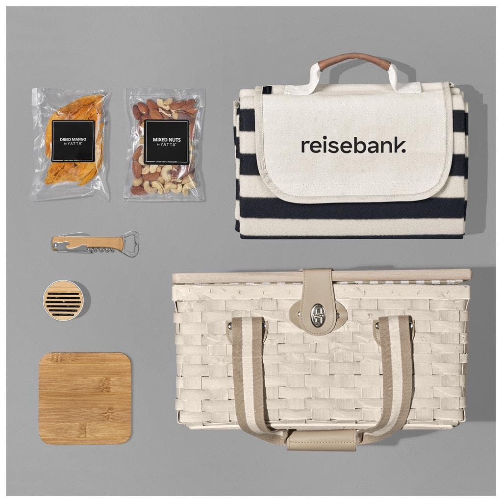 Yatta Golden Glances Hamper thumbnail 2