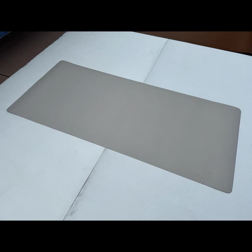 Everfurn Prime Faux Leather Desk Mat thumbnail 23
