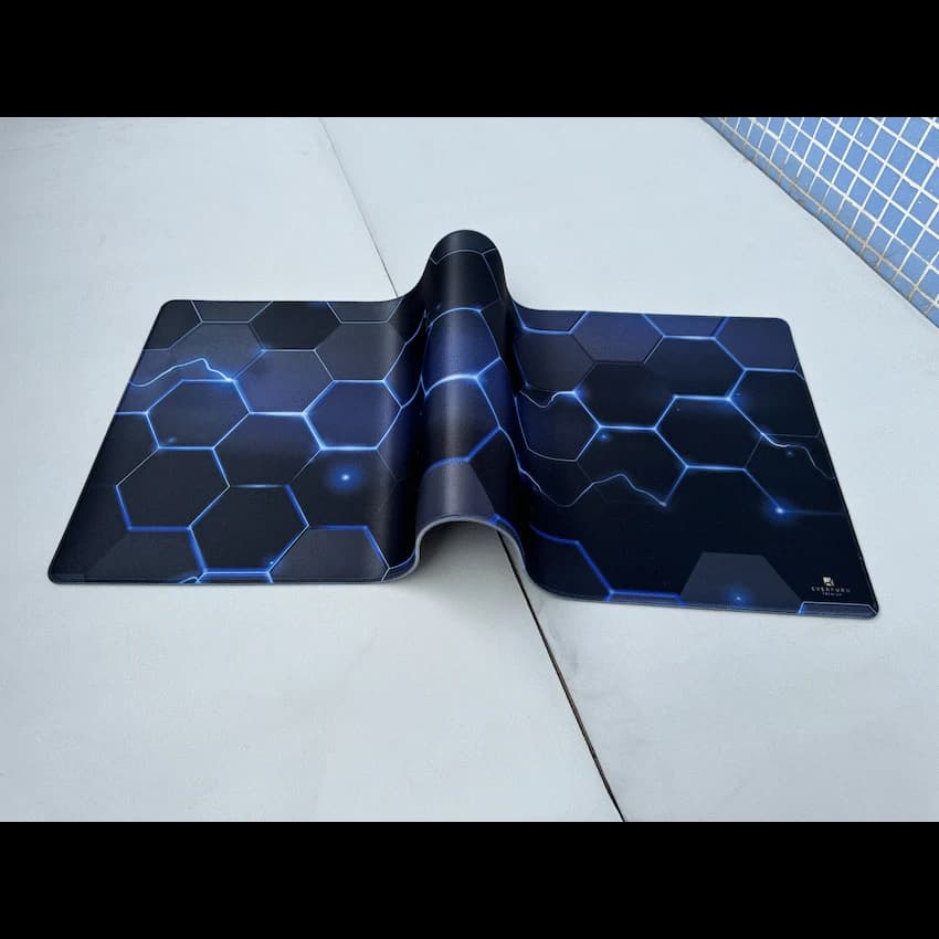 Everfurn Premium Geometric Large Desk Mat - Non-Slip - Polyester